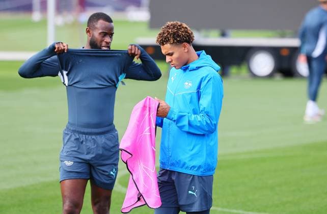 RB Leipzig Training Champions League Leipzig, 22 10 2024, RB Academy, Football, UEFA Champions League, Matchday 1, RB LEIPZIG vs FC LIVERPOOL on 23 10 2024 , Final training RB Leipzig , In the picture from l Lutsharel Geertruida 3, RB Leipzig and Antonio Nusa 7, RB Leipzig , Picture Point