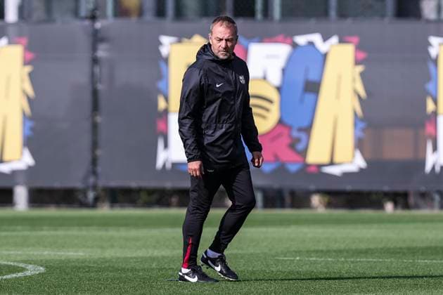 October 22, 2024, Sant Joan Despi, Barcelona, SPAIN: Hansi Flick, head coach of FC Barcelona, Barca during the training day of FC Barcelona ahead UEFA Champions League, football match against Bayern Munich at Ciudad Esportiva Joan Gamper on October 22, 2024 in Sant Joan Despi, Barcelona, Spain. Sant Joan Despi SPAIN - ZUMAa181 20241022_zaa_a181_009 Copyright: xJavierxBorregox