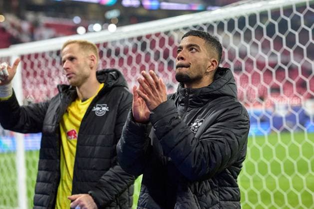 23 10 2024, Football, Men, Champions League, League phase, 2024 2025, Matchday 3, RB Leipzig Liverpool FC Benjamin Henrichs 39, RB Leipzig , Portrait, after the final whistle, in front of the fan block Leipzig Red Bull Arena Saxony Germany