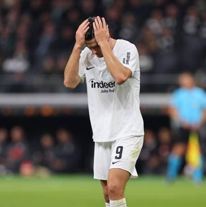 24 10 2024, Football UEFA Europa League, Eintracht Frankfurt FC Riga FS RFS, emonline, emspor, v l , Igor Matanovic Eintracht Frankfurt enttaeuscht, enttaeuscht schauend, dissapointed, traurig, frustiert, frustiert, gefrustet DFL DFB REGULATIONS PROHIBIT ANY USE OF PHOTOGRAPHS AS IMAGE SEQUENCES AND OR QUASI VIDEO xdcx Copyright: HMBxMedia