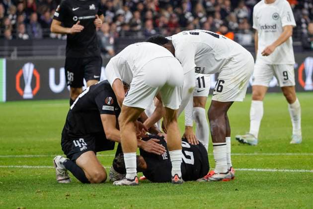 Herdi Prenga Rigas Futbola Skola, 23 injured on the ground , Football, UEFA Europa League, Matchday 3, 2024 2025, Eintracht Frankfurt vs Rigas Futbola Skola, 24 10 2024, Frankfurt Stadion, Frankfurt am Main, Germany Frankfurt am Main Frankfurt Stadion Hessen Germany Copyright: xGrantxHubbsx