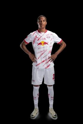 Nuha Jatta RB Leipzig portrait appointment season 2024 2025, men, 1 BL, RB Leipzig, portrait, introduction, presentation, press appointment, soccer, GER, RedBull, Red Bull, RBL shooting, studio, studio shooting, clipping, xptt