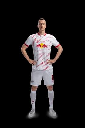Lukas Klostermann RB Leipzig portrait appointment season 2024 2025, men, 1 BL, RB Leipzig, portrait, introduction, presentation, press appointment, soccer, GER, RedBull, Red Bull, RBL shooting, studio, studio shooting, clipping, xptt