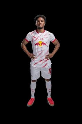 Lois Openda RB Leipzig portrait appointment season 2024 2025, men, 1 BL, RB Leipzig, portrait, introduction, presentation, press appointment, soccer, GER, RedBull, Red Bull, RBL shooting, studio, studio shooting, clipping, xptt