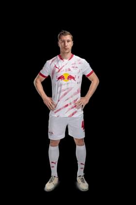 Willi Orban RB Leipzig portrait appointment season 2024 2025, men, 1 BL, RB Leipzig, portrait, introduction, presentation, press appointment, soccer, GER, RedBull, Red Bull, RBL shooting, studio, studio shooting, clipping, xptt