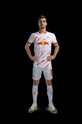 Andre Silva RB Leipzig portrait appointment season 2024 2025, men, 1 BL, RB Leipzig, portrait, introduction, presentation, press appointment, soccer, GER, RedBull, Red Bull, RBL shooting, studio, studio shooting, clipping, xptt