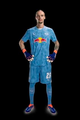 Maarten Vandevoordt RB Leipzig portrait appointment season 2024 2025, men, 1 BL, RB Leipzig, portrait, introduction, presentation, press appointment, soccer, GER, RedBull, Red Bull, RBL shooting, studio, studio shooting, clipping, xptt