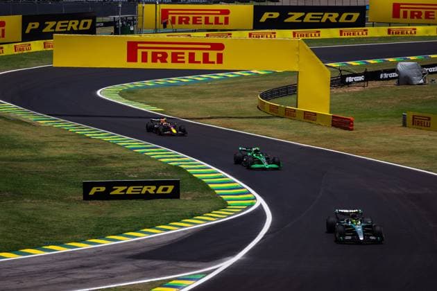 44 HAMILTON Lewis (gbr), Mercedes AMG F1 Team W15, 24 ZHOU Guanyu (chi), Stake F1 Team Kick Sauber C44, 11 PEREZ Sergio (mex), Red Bull Racing RB20, action Pirelli illustration during the Formula 1 Grande Premio de Sao Paulo 2024, 21th round of the 2024 Formula One World Championship, WM, Weltmeisterschaft from November 1 to 3, 2024 on the Interlagos Circuit, in Sao Paulo, Brazil - F1 - SAO PAULO GRAND PRIX 2024 DPPI Panoramic 241101_R21_BRASILE_DP_AV3_8705