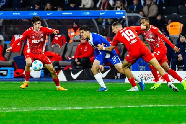 02 11 2024, xlakx, Soccer 2 Bundesliga, Hertha BSC Berlin 1 FC Köln emspor, v l Denis Huseinbasic 1 FC Köln 8 ,Ibrahim Maza Hertha BSC 10 ,Tim Lemperle 1 FC Köln 19 ,Zweikampf, Duell, Kampf, tackle DFL DFB REGULATIONS PROHIBIT ANY USE OF PHOTOGRAPHS as IMAGE SEQUENCES and or QUASI VIDEO Daniel Lakomski Jan Huebner Berlin Daniel Lakomski