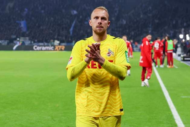 Goalkeeper Marvin Schwaebe 1 FC Koeln cheers, 2 Bundesliga, Hertha BSC vs 1 FC Köln, Olympiastadion on November 02, 2024 in Berlin, Germany Photo by Marco Steinbrenner DeFodi Images Goalkeeper Marvin Schwaebe 1 FC Koeln cheers, 2 Bundesliga, Hertha BSC vs 1 FC Köln, Olympiastadion, November 2, 2024 in Berlin, Germany Photo by Marco Steinbrenner DeFodi Images DFB DFL REGULATIONS PROHIBIT ANY USE OF PHOTOGRAPHS AS IMAGE SEQUENCES AND OR QUASI VIDEO not used in POL SRB CRO FRA GBR NED ITA USA Defodi 700 berlin koeln 20241102 088 Defodi-700 not used in POL SRB CRO FRA GBR NED ITA USA DFB DFL REGULATIONS PROHIBIT ANY USE OF PHOTOGRAPHS AS IMAGE SEQUENCES AND OR QUASI-VIDEO.