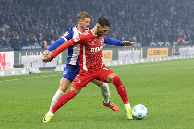 DEU, DFL, 2 FBL, Hertha BSC vs 1 FC Koeln, 02 11 2024, Berliner Olympiastadion, Berlin, DEU, DFL, 2 FBL, Hertha BSC vs 1 FC Koeln, im Bild Michael Cuisance Hertha BSC Berlin 27 , Leart Paqarada 1 FC Koeln 17 DFL regulations prohibit any use of Photographs as image sequences and or quasi video Foto Juergen Engler nordphoto GmbH nordphotoxGmbHx xEngler nph00076