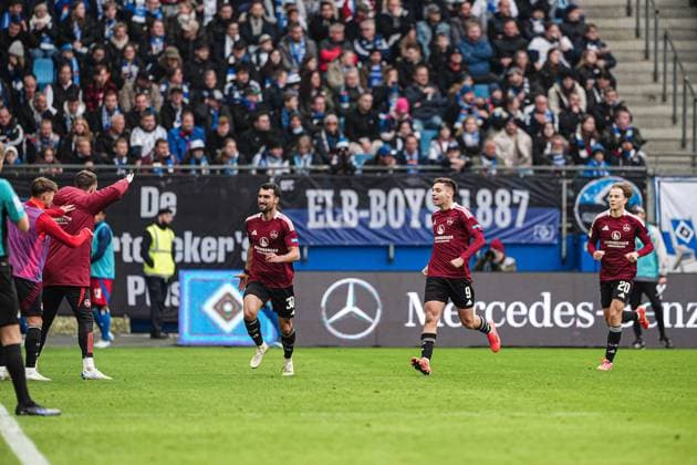 Goal celebration 1 FC Nuernberg after goal to 1 1 Mahir Emreli 1 FC Nuernberg, 30 GER, Hamburger SV vs 1 FC Nuernberg, Football, 2 Bundesliga, Matchday 11, Season 2024 2025, 03 11 2024 DFL REGULATIONS PROHIBIT ANY USE OF PHOTOGRAPHS AS IMAGE SEQUENCES AND OR QUASI VIDEO GER, Hamburger SV vs 1 FC Nuernberg, Football, 2 Bundesliga, Matchday 11, Season 2024 2025, 03 11 2024 Hamburg Copyright: xEibner-Pressefoto MarcelxvonxFehrnx EP_MFN