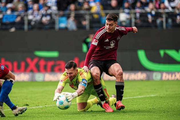 Goal shot goal chance Stefanos Tzimas 1 FC Nuernberg, 09 , Daniel Heuer Fernandes Hamburger SV, 01 haelt GER, Hamburger SV vs 1 FC Nuernberg, Football, 2 Bundesliga, Matchday 11, Season 2024 2025, 03 11 2024 DFL REGULATES PROHIBIT ANY USE OF PHOTOGRAPHS AS IMAGE SEQUENCES AND OR QUASI VIDEO GER, Hamburger SV vs 1 FC Nuernberg, Football, 2 Bundesliga, Matchday 11, Season 2024 2025, 03 11 2024 Hamburg Copyright: xEibner-Pressefoto MarcelxvonxFehrnx EP_MFN