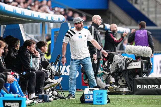 Steffen Baumgart Hambuger SV, Coach GER, Hamburger SV vs 1 FC Nuernberg, Football, 2 Bundesliga, Matchday 11, Season 2024 2025, 03 11 2024 DFL REGULATIONS PROHIBIT ANY USE OF PHOTOGRAPHS AS IMAGE SEQUENCES AND OR QUASI VIDEO GER, Hamburger SV vs 1 FC Nuernberg, Football, 2 Bundesliga, Matchday 11, Season 2024 2025, 03 11 2024 Hamburg Copyright: xEibner-Pressefoto MarcelxvonxFehrnx EP_MFN