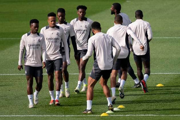 Champions League 2024 25 League Phase MD4: Real Madrid Training Session and press conference, PK, Pressekonferenz Vinicius Junior, Eduardo Camavinga, Eder Militao, Aurelien Tchouameni, Antonio Rudiger, Ferland Mendy, Kylian Mbappe, Jude Bellingham seen training during the UEFA Champions League 2024 25 League Phase MD4 training and press conference at Ciudad Real Madrid on November 4, 2024 in Madrid, Spain. Valdebebas Ciudad Real Madrid Madrid Spain Copyright: xAlbertoxGardinx AGardin_20241104_Football_Champions_Real_Madrid_PC_052