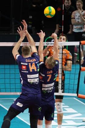 DEU, Champions League, BR Volleys vs , 12 11 2024, Max Schmeling Halle, Berlin, DEU, Champions League, BR Volleys vs Ljubljana in the picture Moritz Reichert BR Volleys 15 , Saso Stalekar Ljubljana 14 , Mikko Esko Ljubljana 7 Photo Juergen Engler nordphoto GmbH nordphotoxGmbHx xEngler nph00076