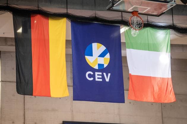Feature CEV flag with Germany and Italy flag on the hall ceiling GER, Allianz MTV Stuttgart vs Savino Del Bene Scandicci, Volleyball, CEV Volleyball Champions League, VCL, main round, 2024 2025 season, 13 11 2024 GER, Allianz MTV Stuttgart vs Savino Del Bene Scandicci, Volleyball, CEV Volleyball Champions League, VCL, main round, 2024 2025 season, 13 11 2024 Stuttgart Copyright: xSandyxDinkelackerx EP_SDR