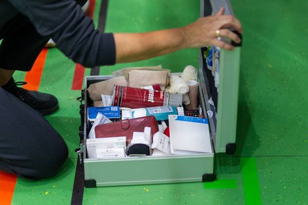 first aid is always ready TV Rottenburg vs L E Volleys, Volleyball, 2 Bundesliga Sued, 7 Matchday, Season 2024 2025, 16 11 2024, TV Rottenburg vs L E Volleys, Volleyball, 2 Bundesliga Sued, 7 Matchday, Season 2024 2025, 16 11 2024 Rottenburg Copyright: xEibner-Pressefoto RalphxKunzex EP_RKE