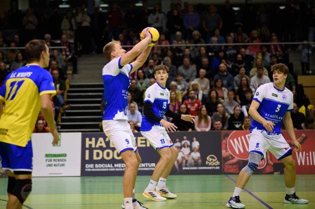 Cedrik Moede L E Volleys, 09 at the reception TV Rottenburg vs L E Volleys, Volleyball, 2 Bundesliga Sued, 7 Matchday, Season 2024 2025, 16 11 2024, TV Rottenburg vs L E Volleys, Volleyball, 2 Bundesliga Sued, 7 Matchday, Season 2024 2025, 16 11 2024 Rottenburg Copyright: xEibner-Pressefoto RalphxKunzex EP_RKE