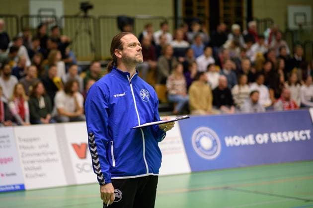 Jan Pretschek L E Volleys, Coach TV Rottenburg vs L E Volleys, Volleyball, 2 Bundesliga Sued, Matchday 7, Season 2024 2025, 16 11 2024, TV Rottenburg vs L E Volleys, Volleyball, 2 Bundesliga Sued, Matchday 7, Season 2024 2025, 16 11 2024 Rottenburg Copyright: xEibner-Pressefoto RalphxKunzex EP_RKE