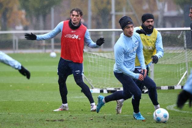 DEU, DFL, 2 FBL Hertha BSC, Training, 19 11 2024, Sportforum, Berlin, DEU, DFL, 2 FBL Hertha BSC, Training, in the picture Fabian Reese Hertha BSC Berlin 11 , Ibrahim Maza Hertha BSC Berlin 10 , Smail Prevljak Hertha BSC Berlin 9 DFL regulations prohibit any use of Photographs as image sequences and or quasi video Foto Juergen Engler nordphoto GmbH nordphotoxGmbHx xEngler nph00076