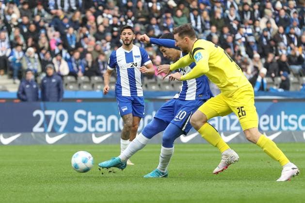 23 11 2024, xtgx, Fussball 2 Bundesliga, Hertha BSC Berlin SSV Ulm 1846 emspor, v l Ibrahim Maza Hertha, 10 schiesst Tor, schießt, Torschuetze, erzielt Tor, Treffer, scores the goal 1 0 DFL DFB REGULATIONS PROHIBIT ANY USE OF PHOTOGRAPHS as IMAGE SEQUENCES and or QUASI VIDEO Berlin