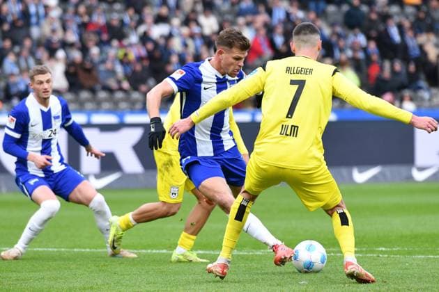 Florian Niederlechner Hertha BSC Berlin, 7 GER, Hertha BSC vs SSV Ulm 1846, Football, 2 Bundesliga, Season 2024 2025, Matchday 13, 23 11 2024 DFL REGULATIONS PROHIBIT ANY USE OF PHOTOGRAPHS AS IMAGE SEQUENCES AND OR QUASI VIDEO GER, Hertha BSC vs SSV Ulm 1846, Football, 2 Bundesliga, Season 2024 2025, Matchday 13, 23 11 2024 Berlin Copyright: xEibner-Pressefoto RyanxSleimanx EP_RSN