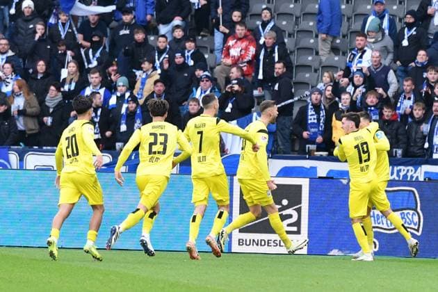 The team of SSV Ulm 1846 cheers after scoring GER, Hertha BSC vs SSV Ulm 1846, Football, Bundesliga 2, Season 2024 2025, Matchday 13, 23 11 2024 DFL REGULATIONS PROHIBIT ANY USE OF PHOTOGRAPHS AS IMAGE SEQUENCES AND OR QUASI VIDEO GER, Hertha BSC vs SSV Ulm 1846, Football, Bundesliga 2, Season 2024 2025, Matchday 13, 23 11 2024 Berlin Copyright: xEibner-Pressefoto RyanxSleimanx EP_RSN