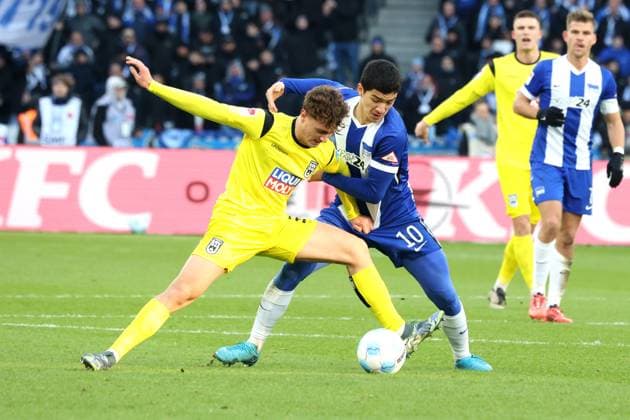 DEU, DFL, 2 FBL, Hertha BSC vs SSV Ulm, 23 11 2024, Berliner Olympiastadion, Berlin, DEU, DFL, 2 FBL, Hertha BSC vs SSV Ulm, im Bild Ibrahim Maza Hertha BSC Berlin 10 , Maurice Krattenmacher SSV Ulm 1846 30 DFL regulations prohibit any use of Photographs as image sequences and or quasi video Foto Juergen Engler nordphoto GmbH nordphotoxGmbHx xEngler nph00076