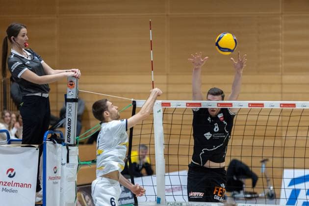 Max Bibrack SV Schwaig, 06 , Niklas Lichtenauer TV Rottenburg, 08 , SV Schwaig Volleyball TV Rottenburg, Volleyball, 2 Bundesliga Sued, 6 Matchday, 23 11 2024 SV Schwaig Volleyball TV Rottenburg, Volleyball, 2 Bundesliga Sued, 6 Matchday, 23 11 2024 Schwaig Copyright: xEibner-Pressefoto G.xSantemizx EP_GSZ