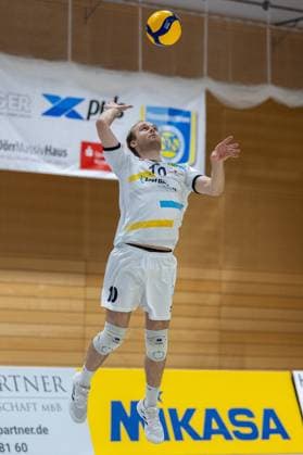 Melvin Jasper Roll SV Schwaig, 10 , single picture, single photo, portrait, portraet, SV Schwaig Volleyball TV Rottenburg, Volleyball, 2 Bundesliga Sued, 6 Matchday, 23 11 2024 SV Schwaig Volleyball TV Rottenburg, Volleyball, 2 Bundesliga Sued, 6 Matchday, 23 11 2024 Schwaig Copyright: xEibner-Pressefoto G.xSantemizx EP_GSZ
