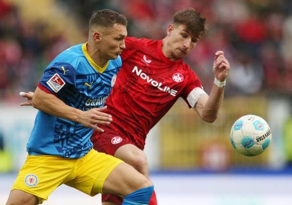 24 11 2024, Football, 2 Bundesliga, FC Kaiserslautern Eintracht Braunschweig, Matchday 13, Season 2024 25, Fritz Walter Stadion, Kaiserslautern, Germany, zmdz, DFB DFL regulations prohibit any use of photographs as image sequences and or quasi video Sven Köhler 27, Eintracht Braunschweig , Daniel Hanslik 19, FC Kaiserslautern FC Kaiserslautern Eintracht Braunschweig
