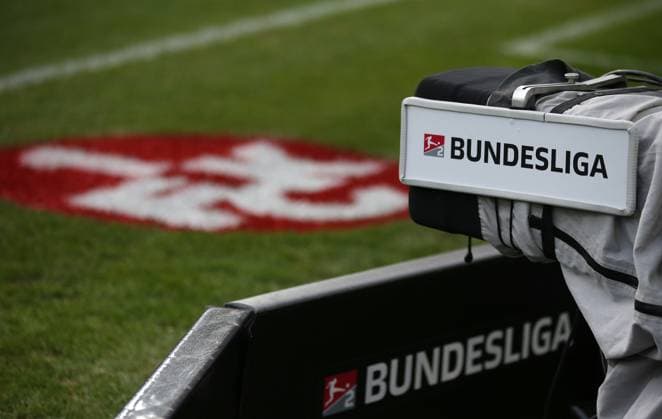 24 11 2024, Football, 2 Bundesliga, FC Kaiserslautern Eintracht Braunschweig, Matchday 13, Season 2024 25, Fritz Walter Stadion, Kaiserslautern, Germany, zmdz, DFB DFL regulations prohibit any use of photographs as image sequences and or quasi video 1 FC Kaiserslautern logo on the pitch on the sidelines FC Kaiserslautern Eintracht Braunschweig