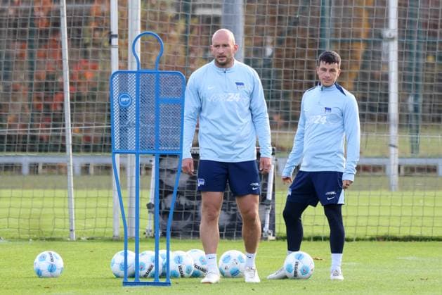 DEU, DFL, 2 FBL Hertha BSC, Training, 25 11 2024, Sportforum, Berlin, DEU, DFL, 2 FBL Hertha BSC, Training, im Bild Toni Leistner Hertha BSC Berlin 37 , IDiego Demme Hertha BSC Berlin 6 DFL regulations prohibit any use of Photographs as image sequences and or quasi video Foto Juergen Engler nordphoto GmbH nordphotoxGmbHx xEngler nph00076