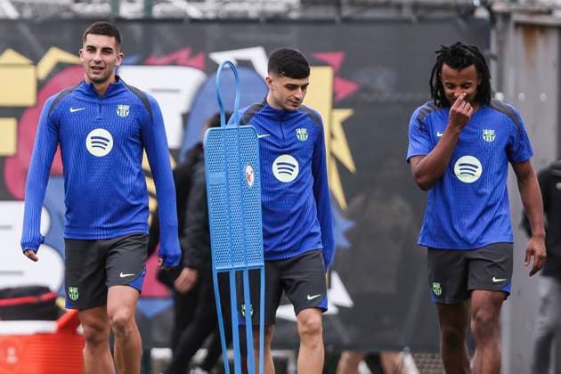 November 25, 2024, Sant Joan Despi, Barcelona, SPAIN: Jules Kounde, Pedro Gonzalez Pedri and Ferran Torres during the training day of FC Barcelona, Barca ahead UEFA Champions League, football match against Stade Brestois 29 at Ciudad Esportiva Joan Gamper on November 25, 2024 in Sant Joan Despi, Barcelona, Spain. Sant Joan Despi SPAIN - ZUMAa181 20241125_zaa_a181_004 Copyright: xJavierxBorregox