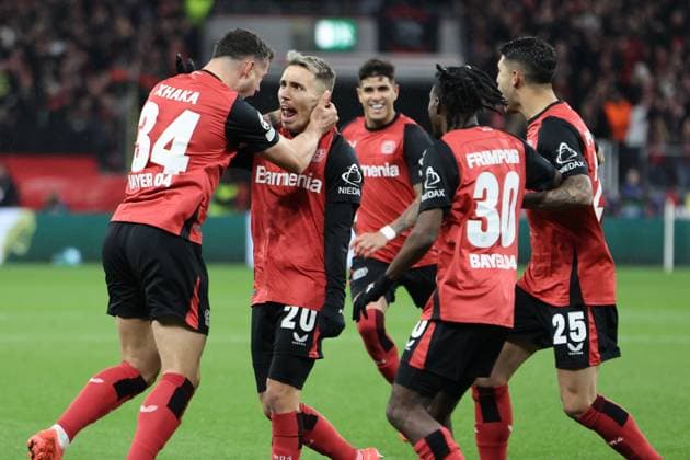 GER, UEFA CL Bayer 04 Leverkusen GER vs RB Salzburg AUT 26 11 2024, BayArena, Leverkusen, Europalegue, Group stage, Matchday 3, GER, UEFA CL Bayer 04 Leverkusen GER vs RB Salzburg AUT , pictured 2 0 Goal celebration jubilation, Alex Grimaldo Leverkusen 20 , Granit Xhaka Leverkusen 34 , Jeremie Frimpong Leverkusen 30 , Exequiel Palacios Leverkusen 25 , nordphotoxGmbHx xMeuter nph00351