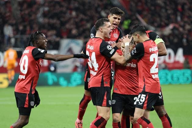 GER, UEFA CL Bayer 04 Leverkusen GER vs RB Salzburg AUT 26 11 2024, BayArena, Leverkusen, Europalegue, Group stage, Matchday 3, GER, UEFA CL Bayer 04 Leverkusen GER vs RB Salzburg AUT , pictured 2 0 Goal celebration jubilation, Alex Grimaldo Leverkusen 20 , Granit Xhaka Leverkusen 34 , Jeremie Frimpong Leverkusen 30 , Exequiel Palacios Leverkusen 25 , nordphotoxGmbHx xMeuter nph00351