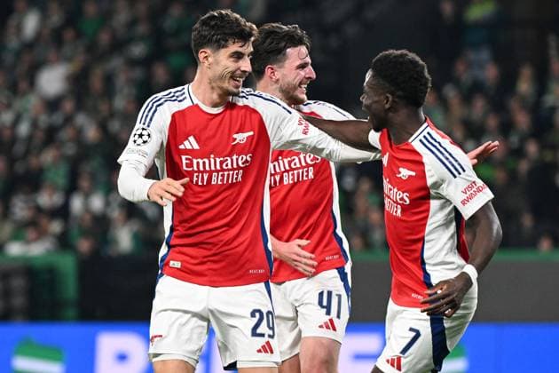 Sport Bilder des Tages Kai Havertz of Arsenal celebrates scoring the goal for their side with their teammates to make it 2-0 Sporting Lisbon v Arsenal, UEFA Champions League, Group Stage, Football, Estadio Jose Alvalade, Lisbon, Portugal - 26 Nov 2024 EDITORIAL USE ONLY No use with unauthorised audio, video, data, fixture lists, club league logos or live services. Online in-match use limited to 120 images, no video emulation. No use in betting, games or single club league player publications. Copyright: xZedxJameson Shutterstockx 14940177ar