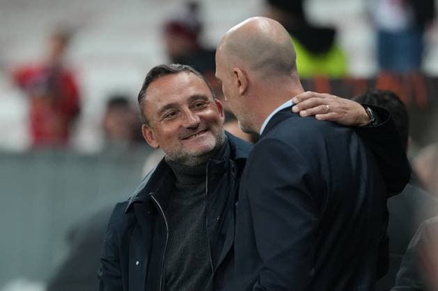 Nice coach Franck Haise greets Rangers head coach Philippe Clement Nice v Rangers, UEFA Europa League, Group Stage, Football, Allianz Riviera, Nice, France - 28 Nov 2024 EDITORIAL USE ONLY No use with unauthorised audio, video, data, fixture lists, club league logos or live services. Online in-match use limited to 120 images, no video emulation. No use in betting, games or single club league player publications. Copyright: xDavexWinter Shutterstockx 14945054ab