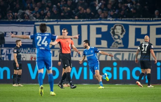 Football, Men, Season 2024 2025, 2 Bundesliga 14 Matchday , 1 FC Magdeburg Hertha BSC, f l Jean Hugonet 1 FC Magdeburg , Mohammed El Hankouri 1 FC Magdeburg , Celebration after goal to 1 0, Toni Leistner Hertha BSC , 29 11 2024, Copyright: xSebastianxRäppold MatthiasxKochx