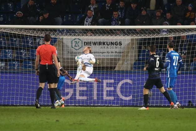 29 11 2024, xgox, Fussball 2 Bundesliga, 1 FC Magdeburg Hertha BSC Berlin emspor, v l Luca Schuler Hertha, 18 schiesst Tor, schießt, Torschuetze, erzielt Tor, Treffer, scores the goal 1 3 DFL DFB REGULATIONS PROHIBIT ANY USE OF PHOTOGRAPHS as IMAGE SEQUENCES and or QUASI VIDEO Magdeburg