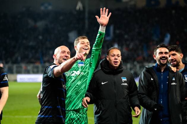 Toni Leistner Hertha BSC Berlin,37 , Goalkeeper Tjark Ernst Hertha BSC,1 , Derry Scherhant Hertha BSC Berlin,39 2 Soccer Bundesliga Season 2024 2025 1 FC Magdeburg vs Hertha BSC Berlin at the Avnet Arena in Magdeburg Action,Soccer,Man,Men,Germany,29 11 2024