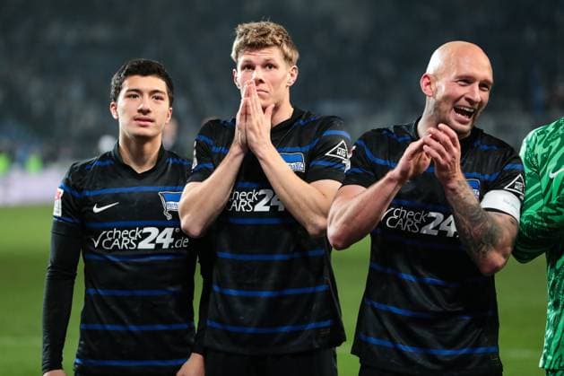 f l Ibrahim Maza Hertha BSC Berlin,10 , Luca Schuler Hertha BSC,18 , Toni Leistner Hertha BSC Berlin,37 2 Soccer Bundesliga Season 2024 2025 1 FC Magdeburg vs Hertha BSC Berlin at the Avnet Arena in Magdeburg Action,Soccer,Man,Men,Germany,29 11 2024