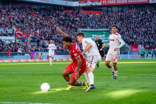 Jessic Ngankam Hannover 96, 07 goes down in the penalty area 1 FC Koeln vs Hannover 96, Football, 2 Bundesliga, Matchday 14, Season 2024 2025, 30 11 2024 1 FC Koeln vs Hannover 96, Football, 2 Bundesliga, Matchday 14, Season 2024 2025, 30 11 2024 Koeln Copyright: xEibner-Pressefoto JustinxDerondex EP_JDU