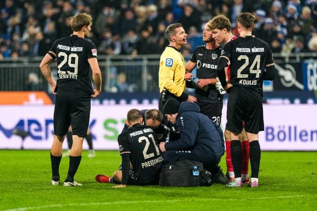 Rico Preißinger Preußen Muenster, 21 on the ground, GER, SV Darmstadt 98 vs Preußen Muenster, Football, 2 Bundesliga, Matchday 14, Season 2024 2025, 30 11 2024 DFL REGULATIONS PROHIBIT ANY USE OF PHOTOGRAPHS as IMAGE SEQUENCES and or QUASI VIDEO GER, SV Darmstadt 98 vs Preußen Muenster, Football, 2 Bundesliga, Matchday 14, Season 2024 2025, 30 11 2024 Darmstadt Copyright: xEibner-Pressefoto FlorianxWieganx EP_FWD