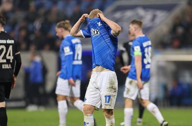 30 11 2024, xdcx, Soccer 2 Bundesliga, SV Darmstadt 98 SC Preußen Münster, emonline, emspor, despor, v l , Kai Klefisch SV Darmstadt 98 enttaeuscht, enttaeuscht schauend, dissapointed, traurig, frustiert, frustiert, gefrustet DFL DFB REGULATIONS PROHIBIT ANY USE OF PHOTOGRAPHS AS IMAGE SEQUENCES AND OR QUASI VIDEO Copyright: HMBxMedia Claus