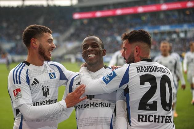 The 1 2 by Jean Luc Dompe Hamburger SV, 7 Marco Richter Hamburger SV, 20 , Karlsruher SC vs Hamburger SV, Football, 2 Bundesliga, Matchday 14, 2024 2025, 01 12 2024, DFL REGULATES PROHIBIT ANY USE OF PHOTOGRAPHS AS IMAGE SEQUENCES AND OR QUASI VIDEO, Karlsruher SC vs Hamburger SV, Football, 2 Bundesliga, Matchday 14, 2024 2025, 01 12 2024 Karlsruhe Copyright: xEibner-Pressefoto JanxPrihodax EP_JPA