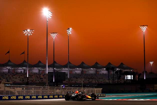 Max Verstappen of the Netherlands and Oracle Red Bull Racing in action track, Practice, F1 Grand Prix of Abu Dhabi, Yas Marina Circuit on December 06, 2024 in Abu Dhabi, United Arab Emirates Photo by Diogo Cardoso DeFodi Images Max Verstappen of the Netherlands and Oracle Red Bull Racing in action on track, Practice, F1 Grand Prix of Abu Dhabi, Yas Marina Circuit on December 6, 2024 in Abu Dhabi, United Arab Emirates Photo by Diogo Cardoso DeFodi Images Defodi 645 f1abu20241206 093 Defodi-645