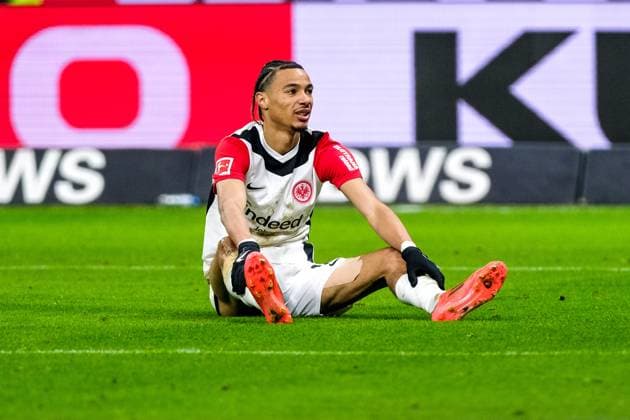 Hugo Ekitike Eintracht Frankfurt, 11 is disappointed about a missed goal chance GER, Eintracht Frankfurt vs FC Augsburg, Football, 1 Bundesliga, Matchday 13, Season 2024 2025, 07 12 2024 DFL REGULATIONS PROHIBIT ANY USE OF PHOTOGRAPHS as IMAGE SEQUENCES and or QUASI VIDEO GER, Eintracht Frankfurt vs FC Augsburg, Football, 1 Bundesliga, Matchday 13, Season 2024 2025, 07 12 2024 Frankfurt am Main Copyright: xEibner-Pressefoto FlorianxWieganx EP_FWD