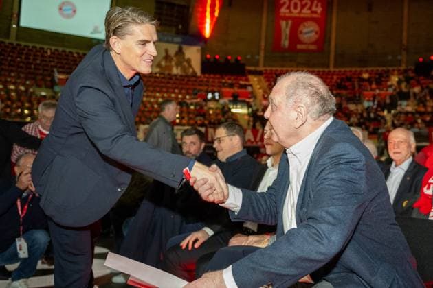 Christoph Freund FC Bayern Muenchen, Sports Director , Uli Hoeness FC Bayern Muenchen, Honorary President , GER, FC Bayern Muenchen, Football, Bundesliga, Members Meeting, Annual General Meeting, Season 2024 2025, 08 12 2024, Eibner Pressefoto Sascha Walther GER, FC Bayern Muenchen, Football, Bundesliga, Members Meeting, Annual General Meeting, Season 2024 2025, 08 12 2024 Muenchen Copyright: xEibner-Pressefotox EP_EER